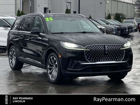New 2025 Lincoln Aviator 2WD w/ Equipment Group 101A image 1