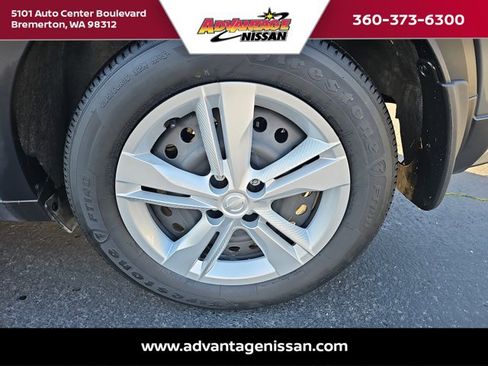 Used 2024 Nissan Kicks S image 24