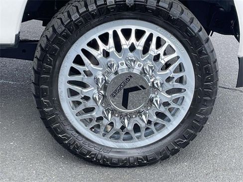 Certified 2019 Ford F350 Platinum w/ Platinum Ultimate Package image 37