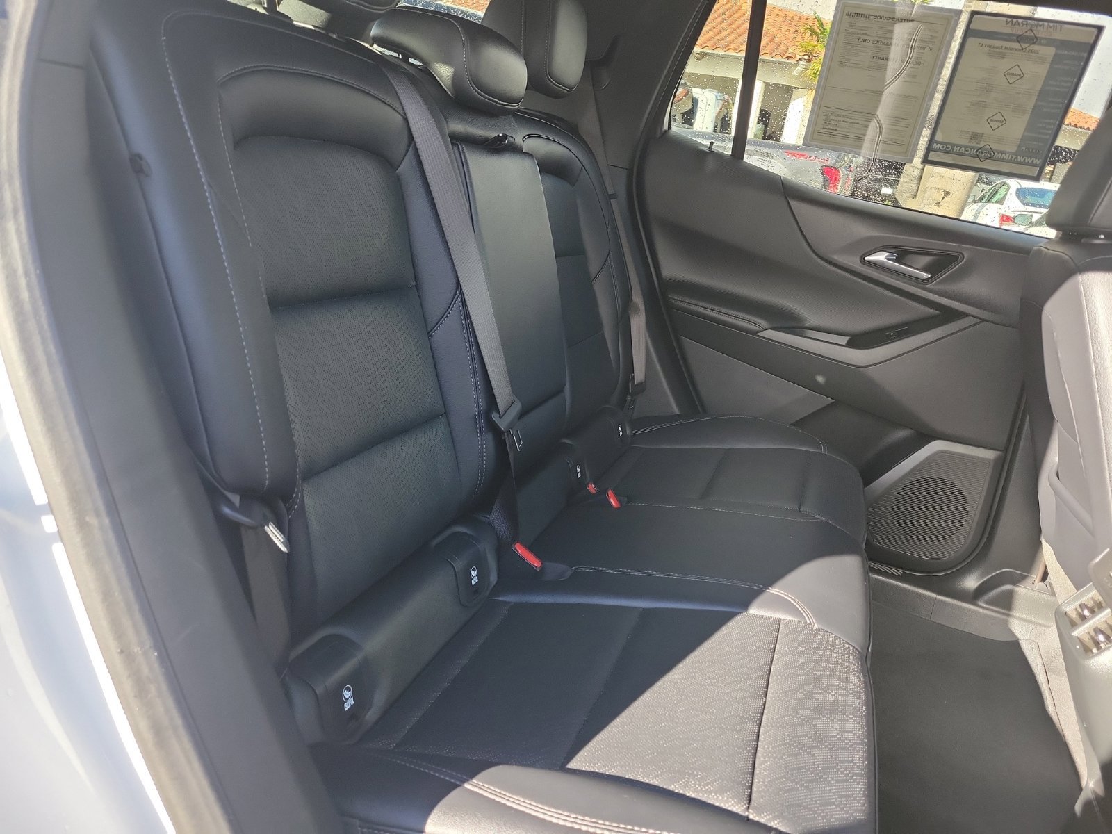 Used 2025 Chevrolet Equinox LT w/ Convenience Package II FWD image 25