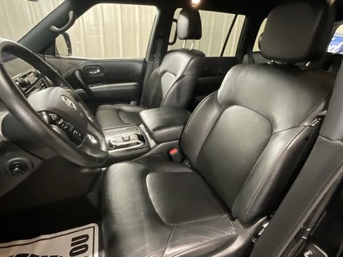 Used 2024 Nissan Armada SL w/ Midnight Edition Package image 10