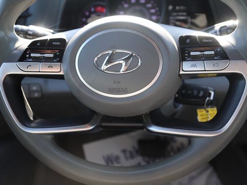 Used 2023 Hyundai Elantra SE FWD image 18