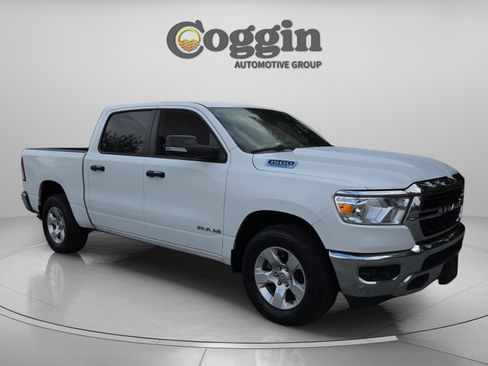 Used 2024 RAM 1500 Big Horn RWD image 7