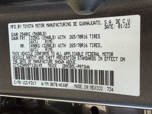 Used 2023 Toyota Tacoma TRD Off-Road w/ Technology Package AWD/4WD image 28