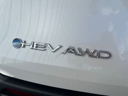 Used 2025 Toyota Sienna XLE w/ XLE Plus Package image 11