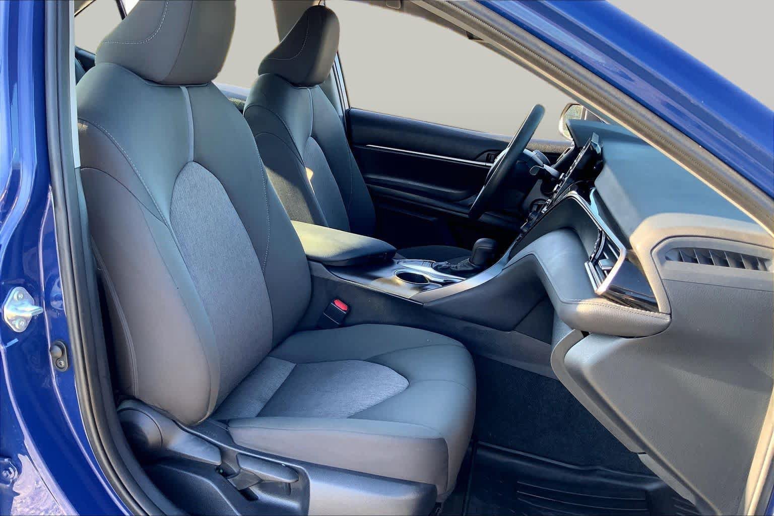 Used 2023 Toyota Camry LE FWD image 9