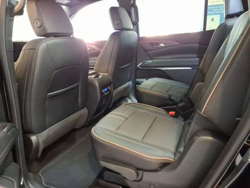 New 2026 Chevrolet Traverse High Country FWD image 17