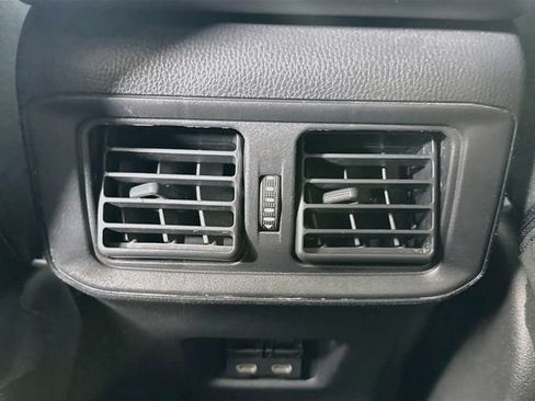 Certified 2025 Toyota RAV4 XLE FWD image 25