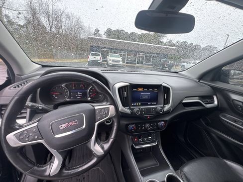Used 2020 GMC Terrain SLT w/ Preferred Package image 14