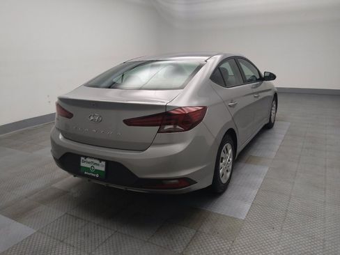 Used 2020 Hyundai Elantra SE FWD image 9
