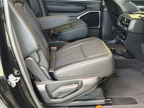 New 2026 Jeep Grand Wagoneer Limited AWD/4WD image 13