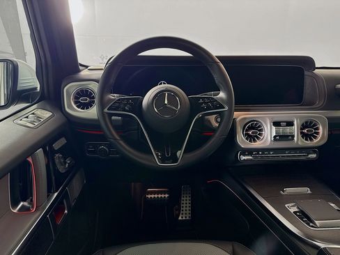 Certified 2025 Mercedes-Benz G 550 image 25