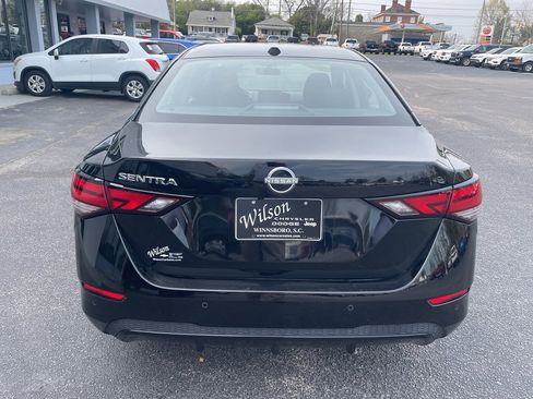 Used 2025 Nissan Sentra SV image 6