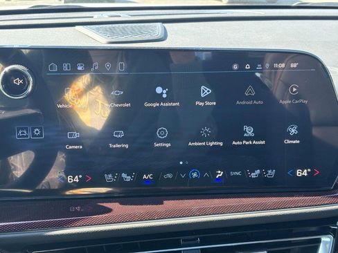 New 2026 Chevrolet Traverse RS w/ LPO, Floor Liner Package AWD/4WD image 16