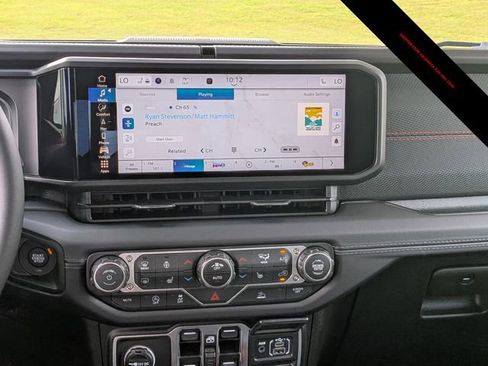 New 2025 Jeep Gladiator Rubicon w/ Convenience Group image 18