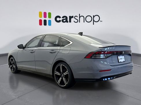 Used 2023 Honda Accord Sport image 3