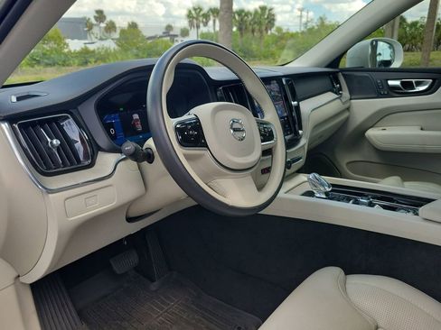 Certified 2023 Volvo XC60 B5 Ultimate w/ Climate Package AWD/4WD image 20