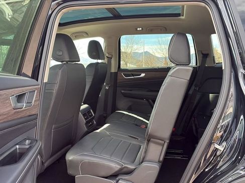 New 2026 Volkswagen Atlas SEL AWD/4WD image 8