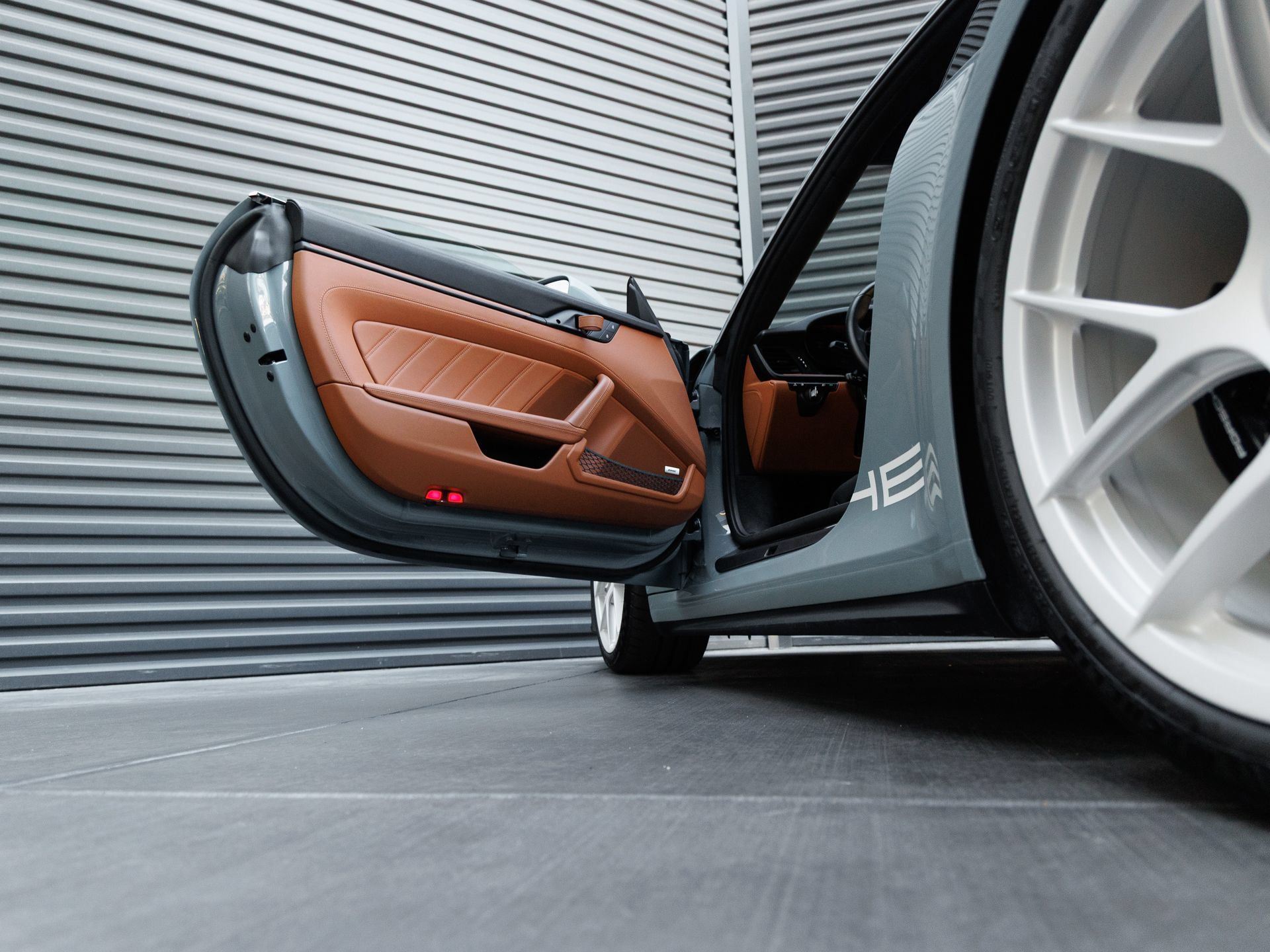 Certified 2024 Porsche 911 GT3 RS RWD image 14