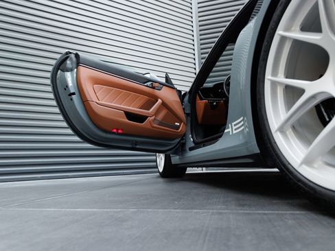 Certified 2024 Porsche 911 GT3 RS RWD image 14