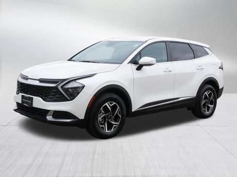 Certified 2023 Kia Sportage LX AWD/4WD image 3