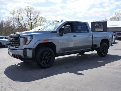 Used 2026 GMC Sierra 2500 AT4 w/ AT4 Premium Plus Package AWD/4WD image 6