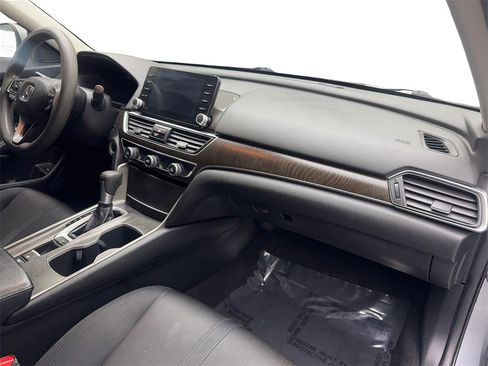 Used 2018 Honda Accord EX image 51