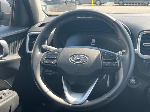 Used 2026 Hyundai Venue SEL FWD image 22