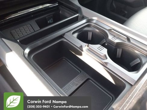 New 2026 Ford F350 Lariat w/ Black Appearance Package image 18