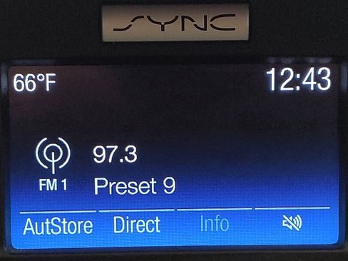 Used 2017 Ford Escape SE image 25