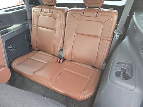 Used 2025 Lincoln Aviator Reserve w/ Luxury Package AWD/4WD image 23