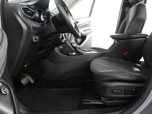 Used 2023 Buick Encore GX Select w/ Sport Touring Package AWD/4WD image 15