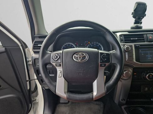 Used 2018 Toyota 4Runner SR5 RWD image 12