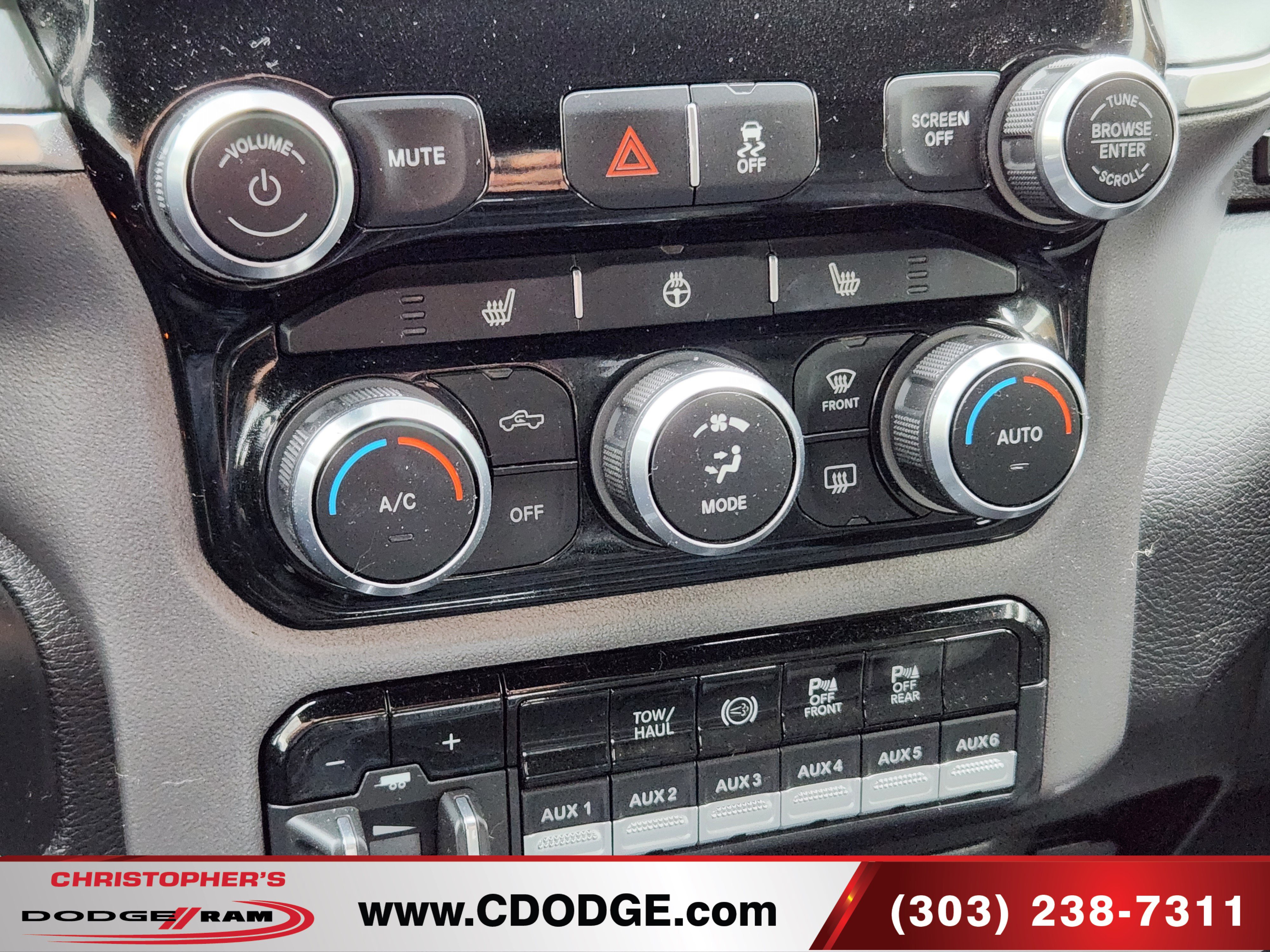 Used 2021 RAM 2500 Big Horn w/ Night Edition AWD/4WD image 14