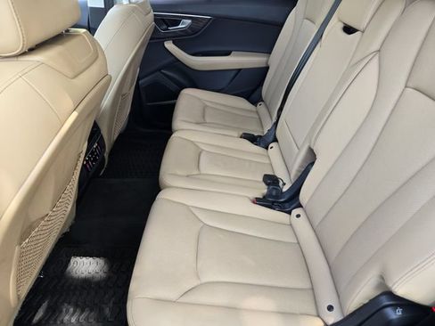Used 2026 Audi Q7 3.0T Premium Plus AWD/4WD image 24
