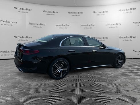 Used 2026 Mercedes-Benz E 350 4MATIC Sedan image 5