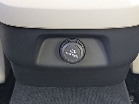 Used 2020 Volvo S60 T5 Momentum image 13