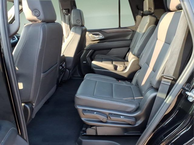 Used 2023 Chevrolet Tahoe LT w/ Luxury Package AWD/4WD image 13