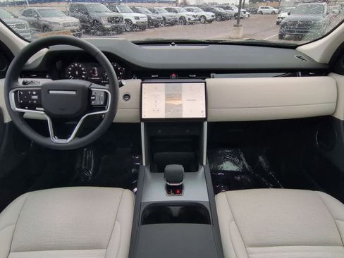 Used 2025 Land Rover Discovery Sport S image 15