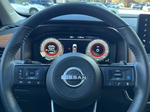 Used 2024 Nissan Rogue Platinum w/ Platinum Premium Package image 24