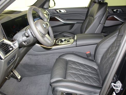 New 2026 BMW X5 xDrive40i w/ M Sport Package image 5