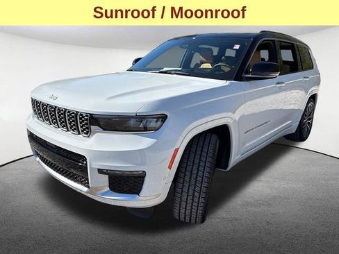 Used 2025 Jeep Grand Cherokee L Summit image 6