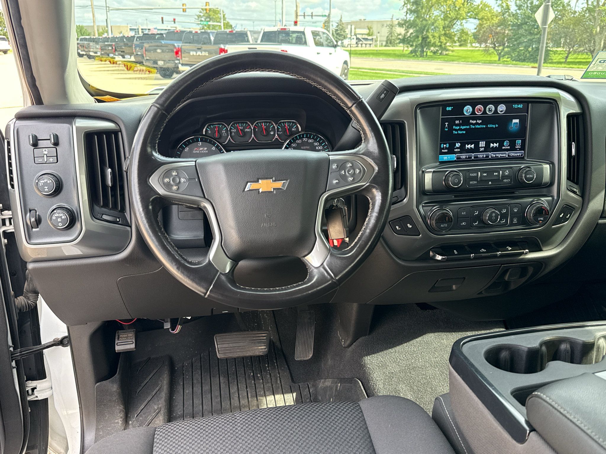 Used 2019 Chevrolet Silverado 1500 LT w/ All Star Edition AWD/4WD image 11
