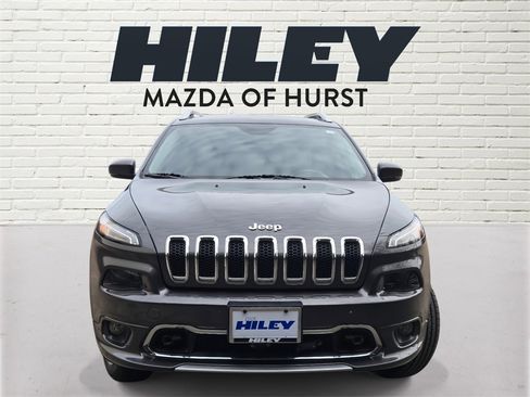 Used 2018 Jeep Cherokee Overland w/ Heavy Duty Protection Group image 2