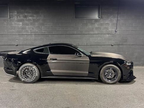 Used 2018 Ford Mustang GT Premium w/ GT Performance Package image 10