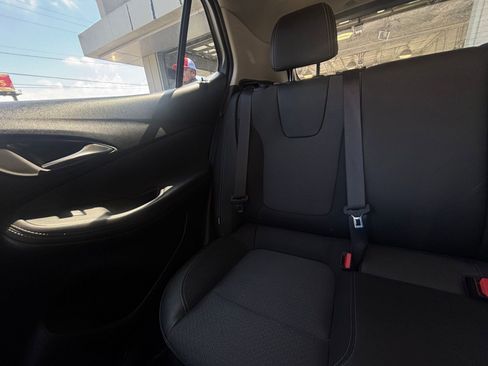 Used 2025 Buick Encore GX Preferred FWD image 39