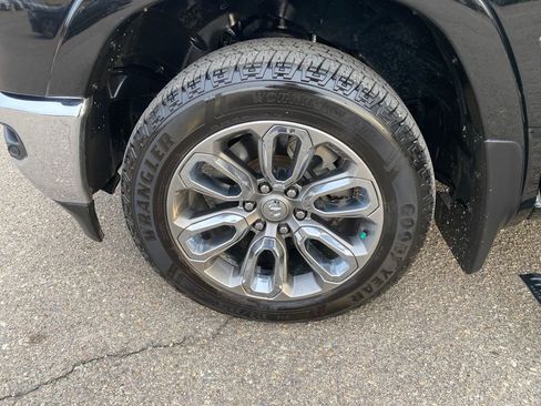 Used 2022 RAM 1500 Limited AWD/4WD image 26