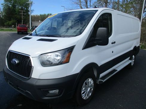 Certified 2024 Ford Transit 250 Low Roof w/ Exterior Upgrade Package RWD image 4
