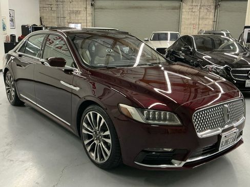 Used 2019 Lincoln Continental Reserve image 3