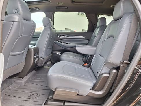 Used 2023 Buick Enclave Essence w/ Experience Buick Package FWD image 13